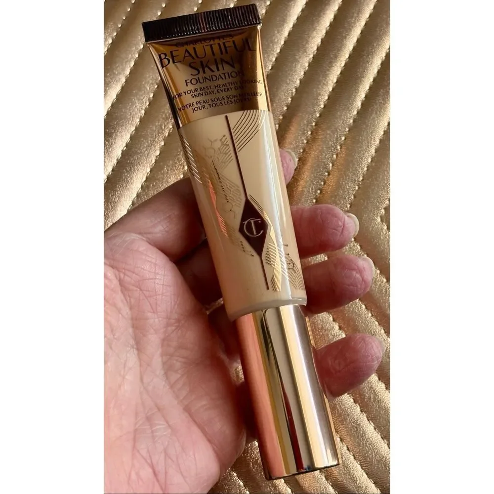 CHARLOTTE TILBURY - NWTIB - Beautiful Skin Foundation in 